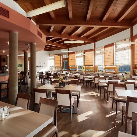 Wellness Hotel Ricky (Hradec Kralove)